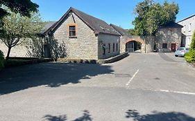 Riverside Lodge